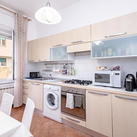Apartament Dolce Casa Di Sve Vicino La Stazione Genua Zewnętrze zdjęcie