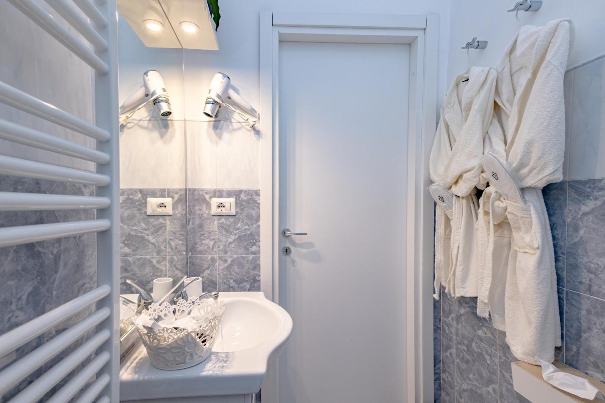 Apartament Dolce Casa Di Sve Vicino La Stazione Genua Zewnętrze zdjęcie